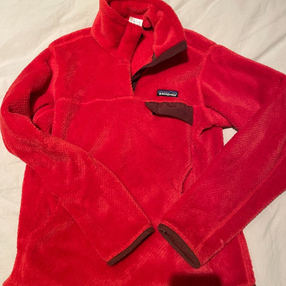 Red Patagonia Pullover